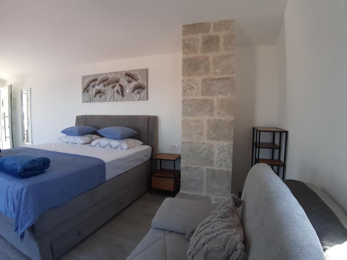 Вілла Olive Stone House Макарська Екстер'єр фото