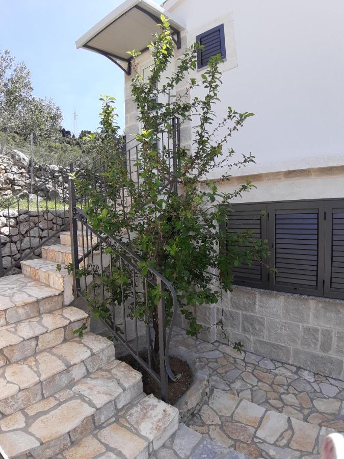Вілла Olive Stone House Макарська Екстер'єр фото